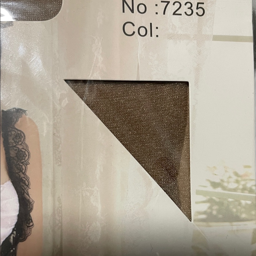 Assorted Hosiery Collection - Picture 4 of 8
